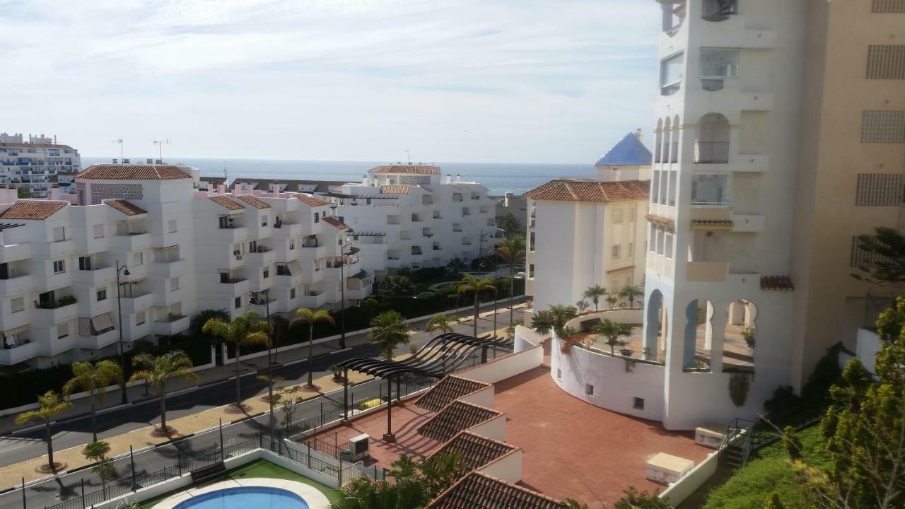 Puerto Deportivo Estepona Exteriör bild