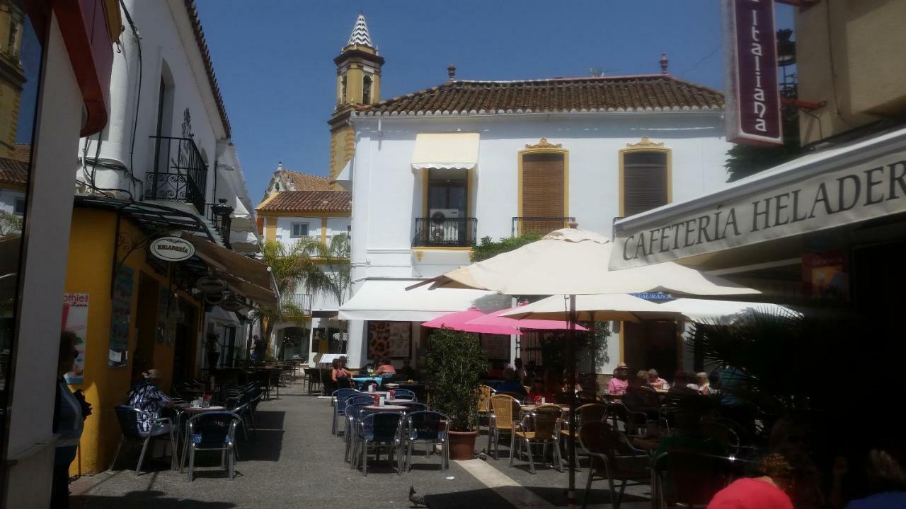 Puerto Deportivo Estepona Exteriör bild