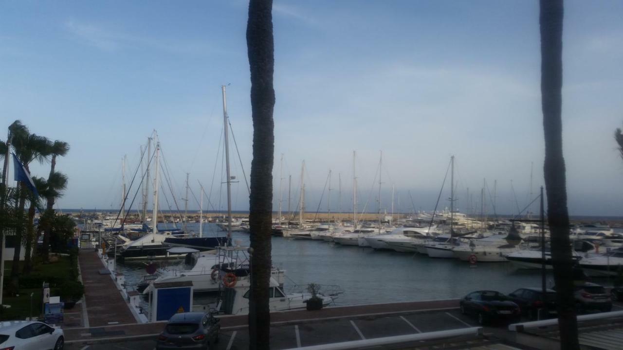 Puerto Deportivo Estepona Exteriör bild